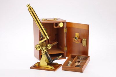 Lot 425 - Society of the Arts Pattern Microscope By Hughes