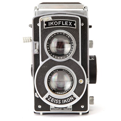 Lot 108 - A Zeiss Ikon Ikoflex III TLR Camera