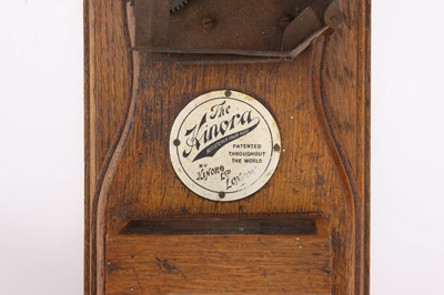 Lot 374 - A Kinora Viewer