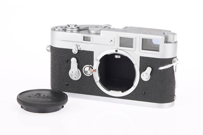 Lot 3 - A Leica M3 Rangefinder Camera Body