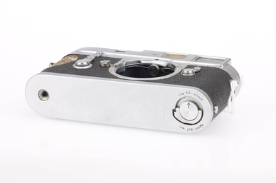 Lot 5 - A Leica M2 Rangefinder Camera Body