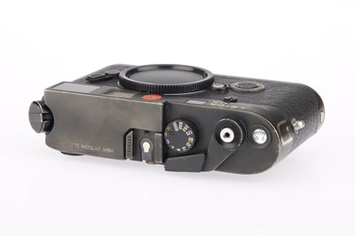 Lot 10 - A Leica M6 Rangefinder Camera Body