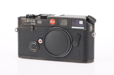 Lot 10 - A Leica M6 Rangefinder Camera Body