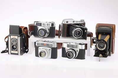 Lot 266 - A Collection of Various Cameras