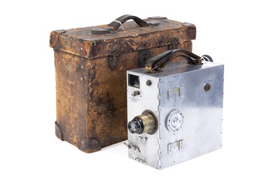 Lot 348 - A Newman & Sinclair Auto Kine 35mm Motion Picture Camera