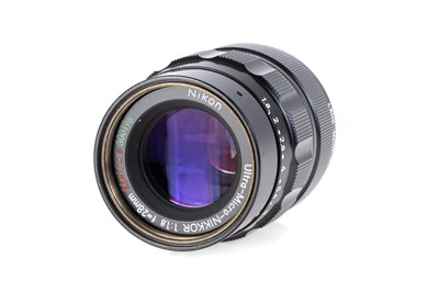 Lot 120 - A Nikon Ultra-Micro-Nikkor M=1/10 f/1.8 28mm Lens