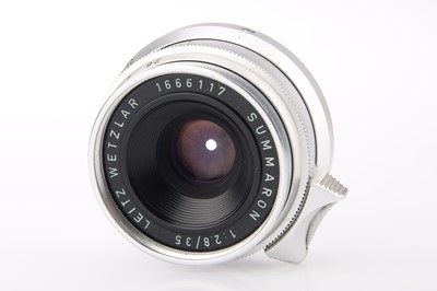 Lot 30 - A Leitz Summaron f/2.8 35mm Lens