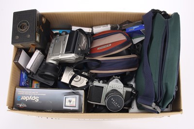 Lot 270 - A Large Collection of Camera & Photographic Accessories