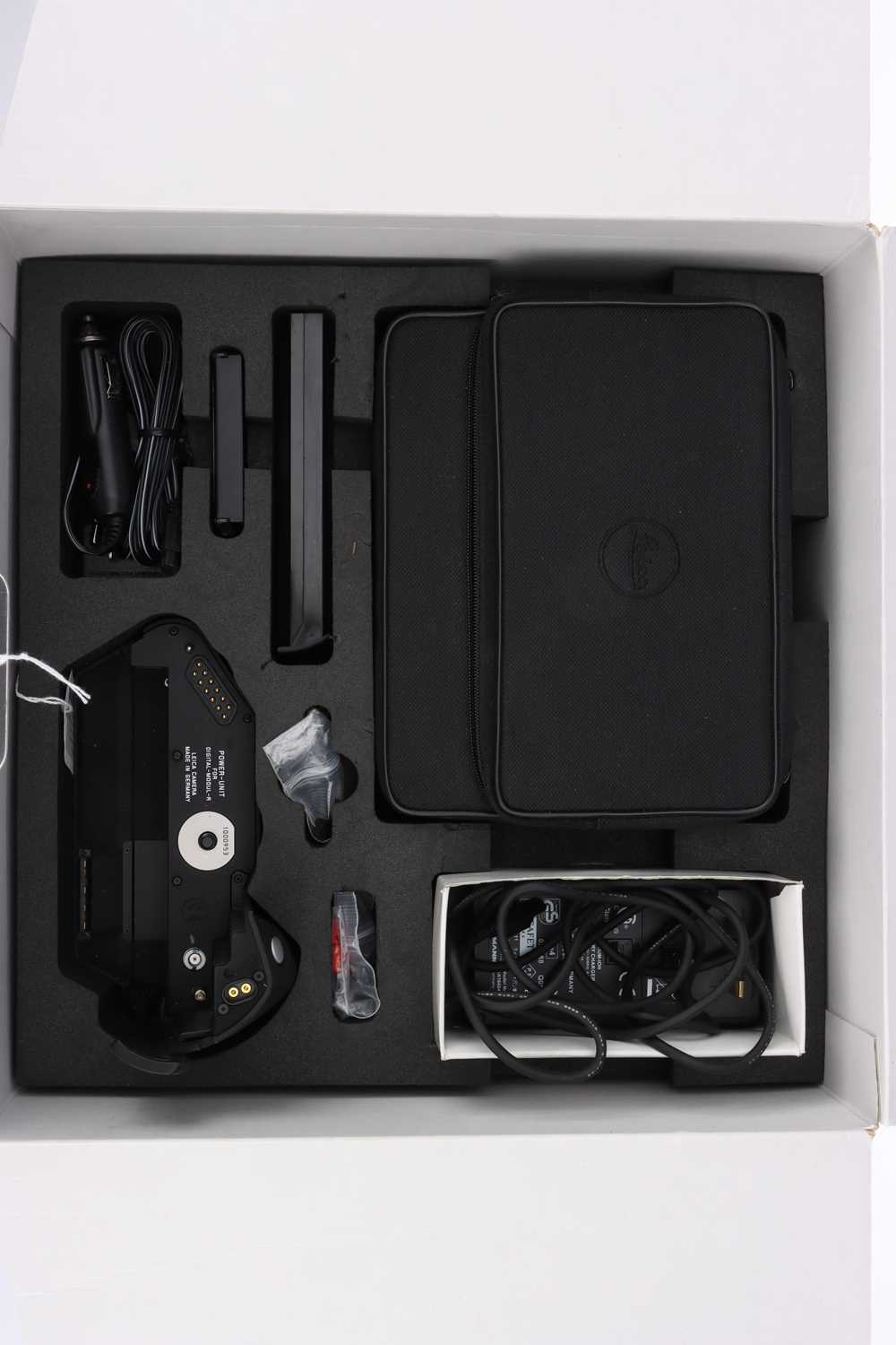Lot 52 A Leica DigitalModulR for R8 and R9 Cameras