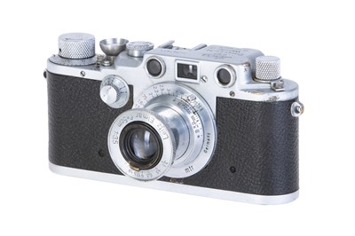 Lot 6 - A Leica IIIc 'Luftwaffen-Eigentum' Rangefinder Camera