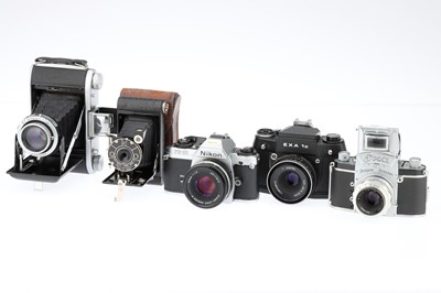 Lot 319 - A Selection of Various Cameras