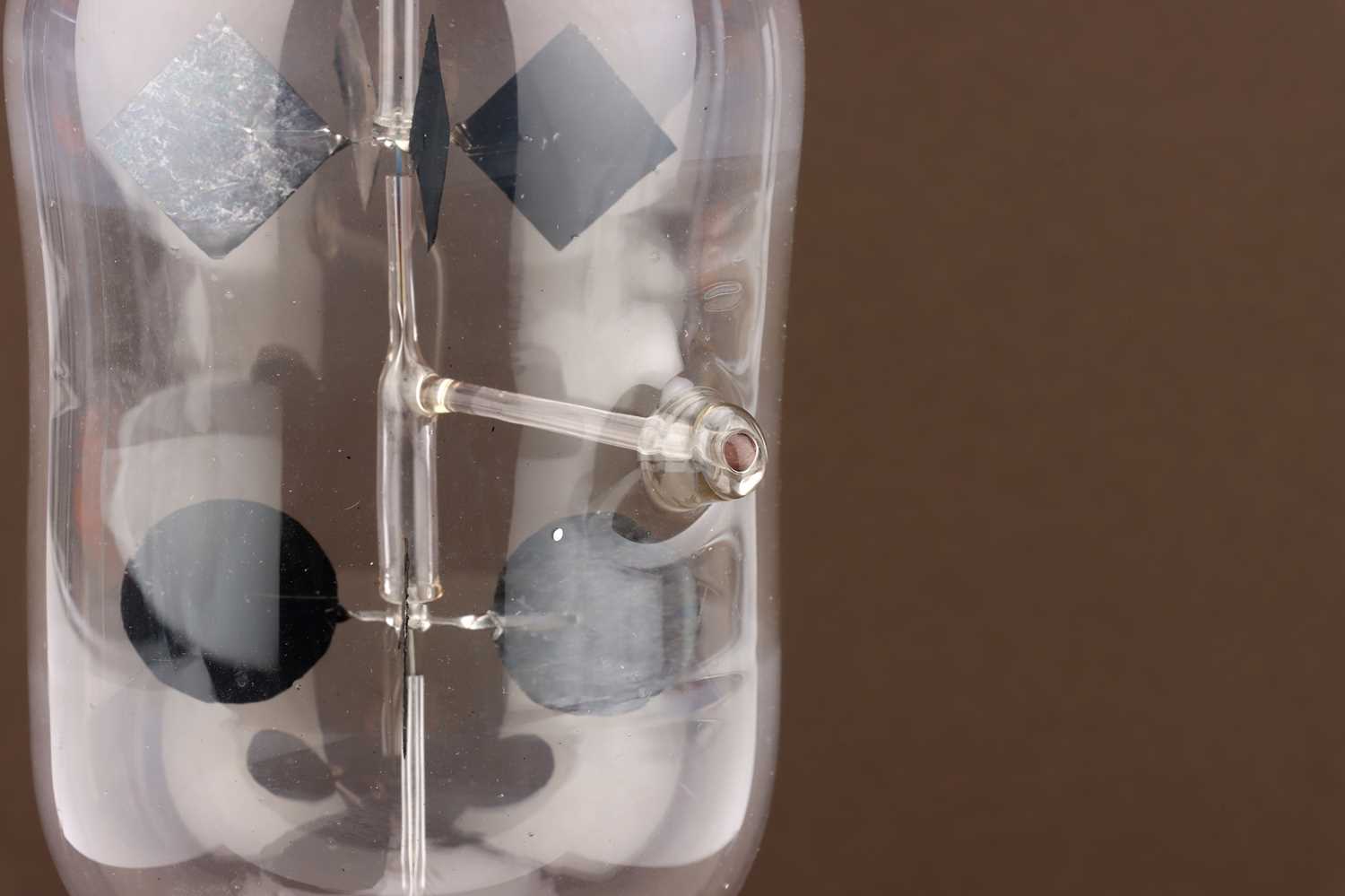 Lot 57 - A Double Vane Crooke's Radiometer