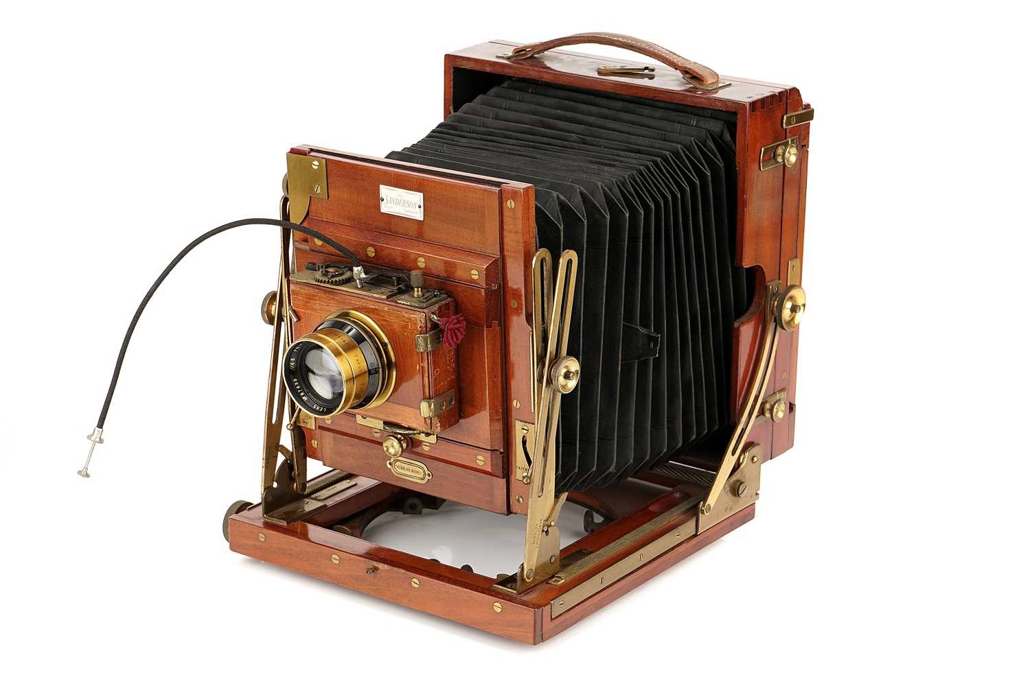 Lot 443 - A Sanderson 'Regular Model' Half Plate Mahogany Field Camera