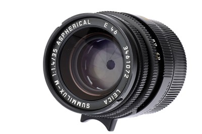 Lot 31 - A Leitz Summilux-M Double Aspherical f/1.4 35mm Lens