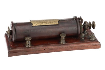 Lot 226 - An Unusual Gale's 'Self Acting Medical Electric Machine'