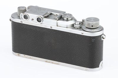 Lot 7 - A Leitz Wetzlar Leica IIIa 35mm Rangefinder Camera