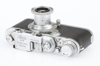Lot 7 - A Leitz Wetzlar Leica IIIa 35mm Rangefinder Camera