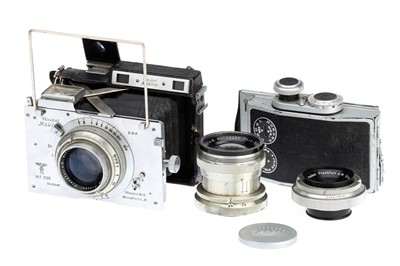 Lot 137 - A German Kriegsmarine Military Plaubel Makina II Rangefinder Camera