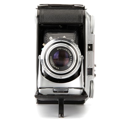 Lot 112 - A Voigtlander Bessa II Rangefinder Camera