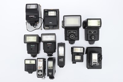 Lot 479 - A Mixed Selection of Camera Flash Units