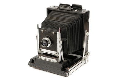 Lot 452 - An Unmarked Black Painted Mahogany Half Plate Field Camera