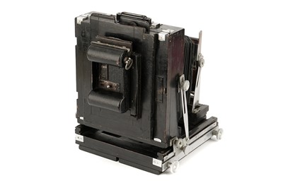 Lot 452 - An Unmarked Black Painted Mahogany Half Plate Field Camera