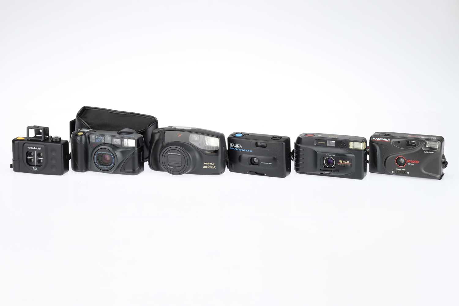 Lot 106 - A Selection of 35mm Compact Cameras