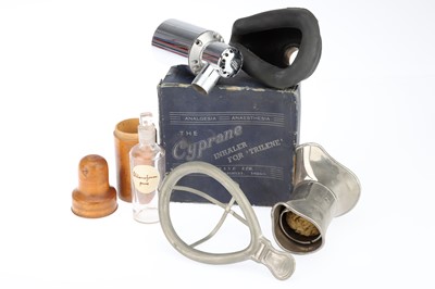 Lot 800 - A Collection of Early Anaesthetic Equipment