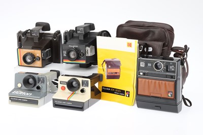 Lot 259 - A Mixed Selection of Instant Cameras