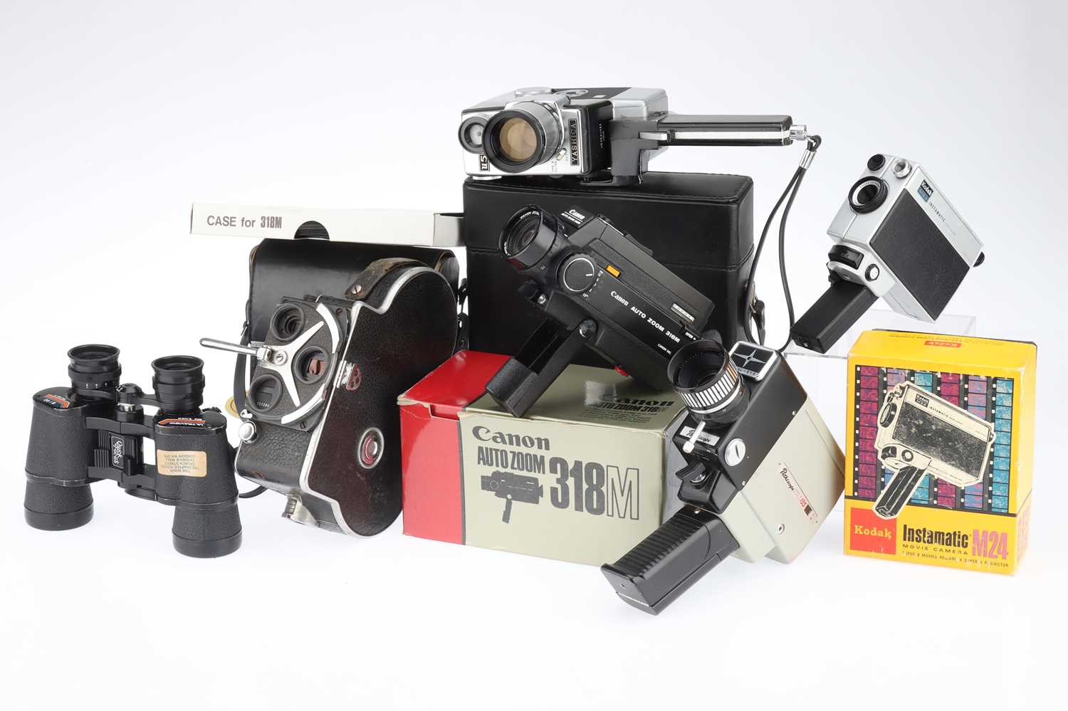 Lot 551 - A Group of Various Cine Movie Cameras