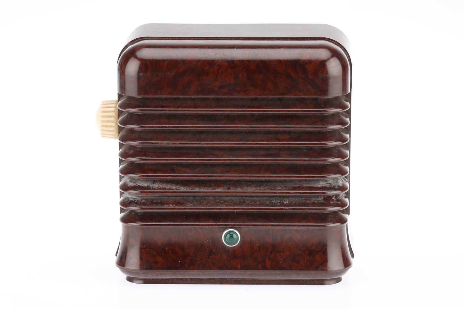 Lot 940 - A Bakelite Radio Receiver