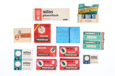 Lot 401 - A Mixed Selection of Photographic Flash Bulbs