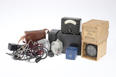 Lot 919 - A Selection of Electronics Devices