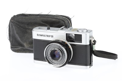 Lot 171 - An Olympus Trip 35 Compact 35mm Camera