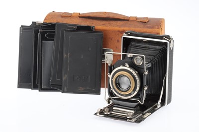 Lot 295 - An Unmarked Folding Plate Camera