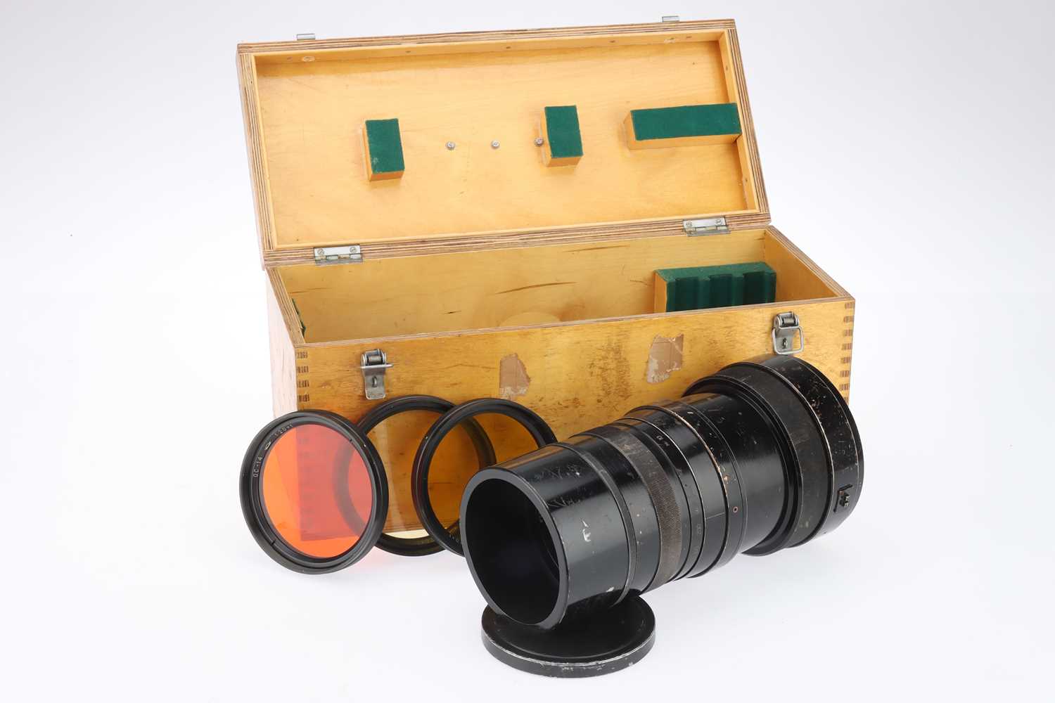 Lot 350 - A Soviet Era MTO f/10 1000mm Reflex Lens