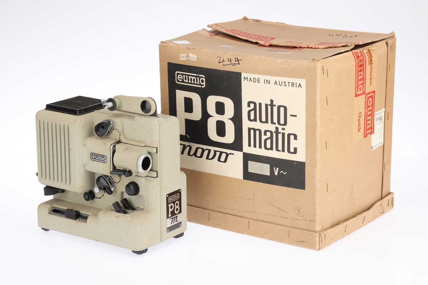 Lot 537 - A Eumig P8 Motion Picture Projector