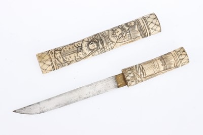 Lot 886 - A Japanese Bone Tanto / Kaiken Dagger