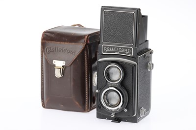 Lot 219 - A Rollei Rolleicord IIb K3 541 Medium Format TLR Camera