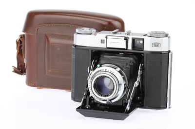 Lot 213 - A Zeiss Ikon Super Ikonta IV 534/16 Folding Rangefinder Camera