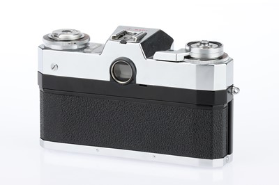 Lot 114 - A Zeiss Ikon Contarex Super SLR Body