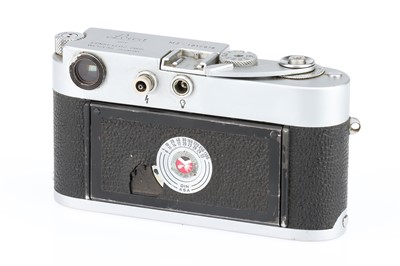 Lot 3 - A Leica M2 Rangefinder Camera