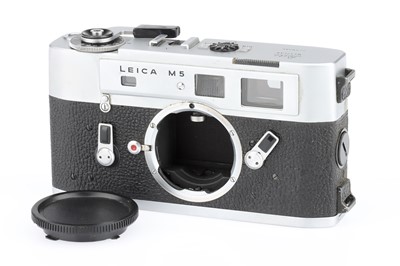 Lot 5 - A Leica M5 Rangefinder Camera