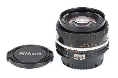 Lot 85 - A Nikon Ai Nikkor f/3.5 20mm Lens