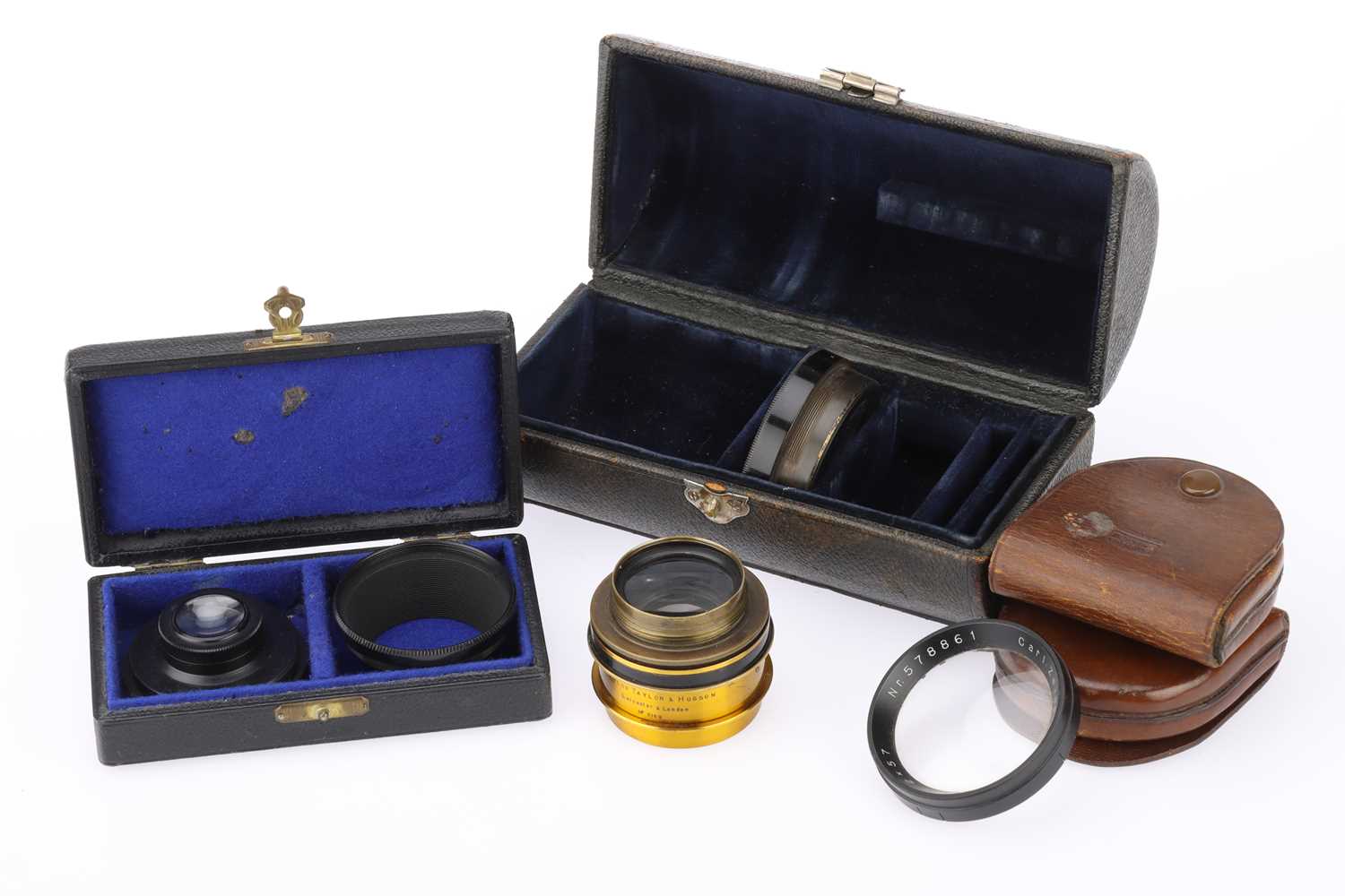 Lot 588 - A Cooke Lens Series III 6½ x 4¾ Eq. Focus 7.5" Camera Lens