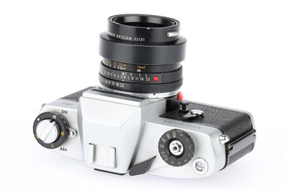 Lot 35 - A Leitz Leicaflex SL 35mm SLR Camera