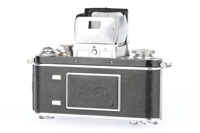 Lot 208 - An Ihagee Kine Exakta Model 1.1 35mm SLR Camera