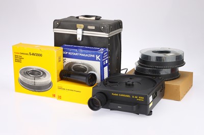 Lot 612 - A Kodak Carousel S-AV 1050 Slide Projector Outfit