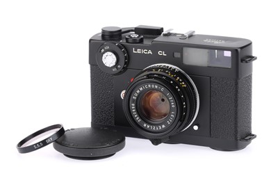 Lot 8 - A Leitz Wetzlar Leica CL Compact 35mm Rangefinder Camera