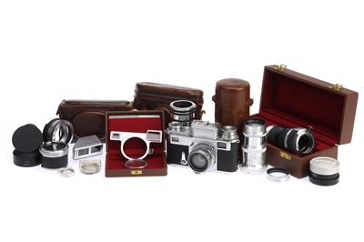 Lot 271 - A Good Selection of Zeiss Ikon Contax Accessoires